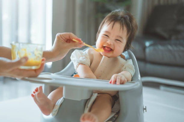 tanda bayi sehat, bayi tidak rewel, bayi tidur nyenyak, nafsu makan bayi, ciri bayi bugar, bayi aktif dan ceria, pola tidur bayi sehat, tips ibu baru, kesehatan bayi, parenting bayi baru lahir